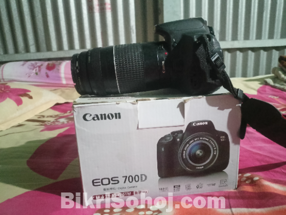 Camera Canon 700d